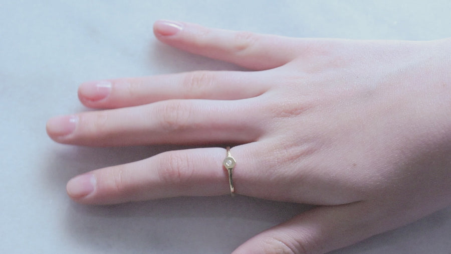 Birthstone Hexagon Ring - Emerald - May