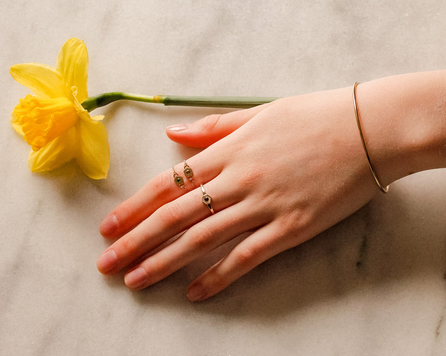 Birthstone Hexagon Chain Ring - Emerald - May