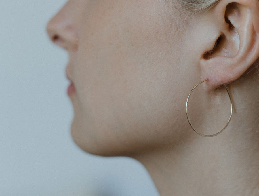 Caitlin 1.25" Textured Hoop Earrings