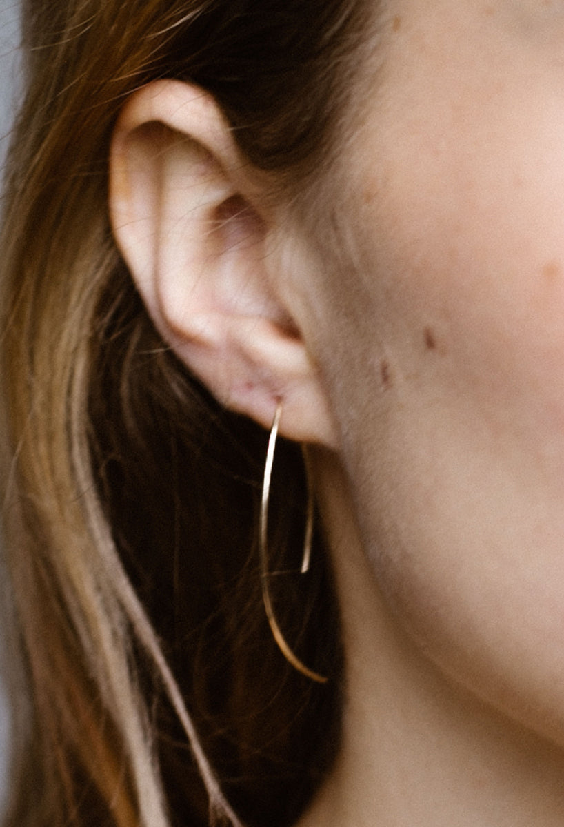 Sue Hook Shaped Threader Earrings